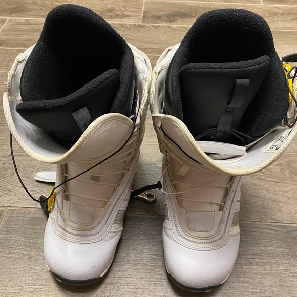 Burton Men’s Snowboard Boots- Ruler - Picture 3 of 6